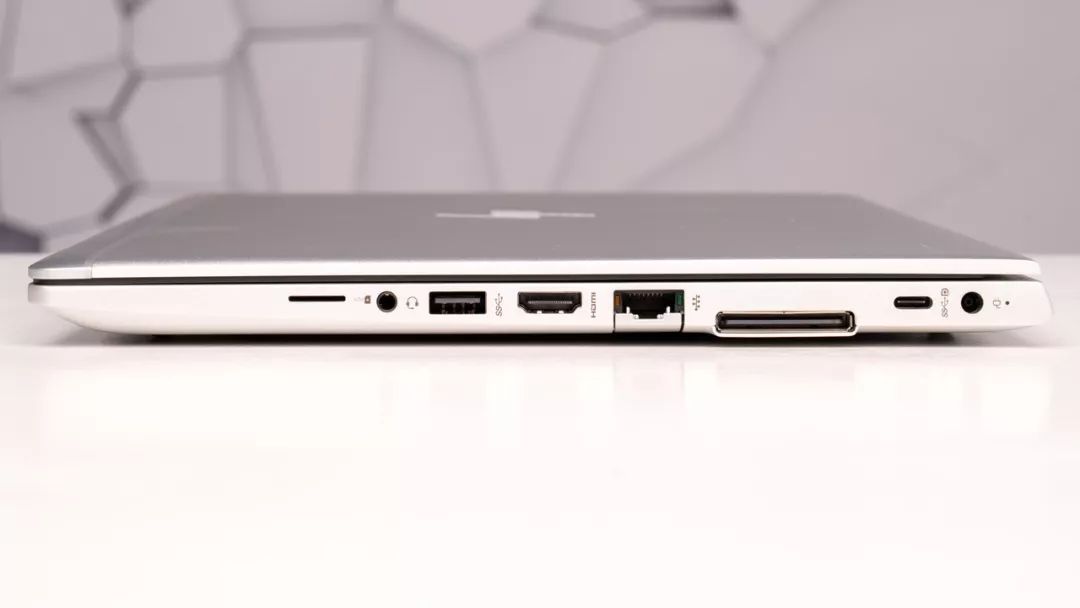 惠普elitebook735 g6评测 聊聊目前最便宜的"薯条logo