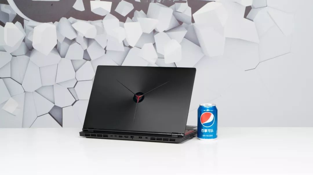 聊一款“组合降价”的游戏本