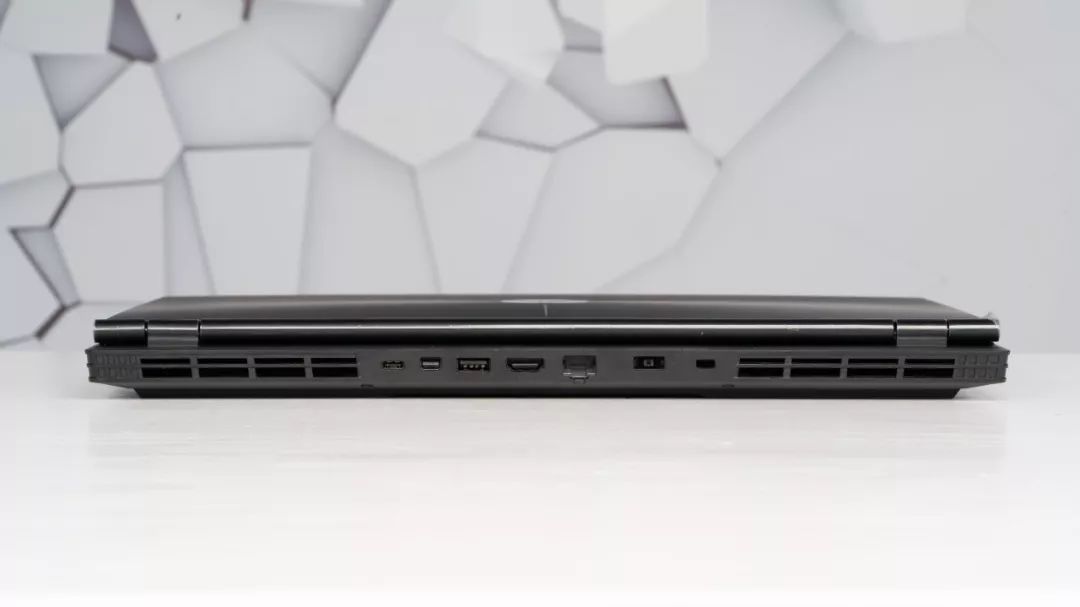 聊一款“组合降价”的游戏本