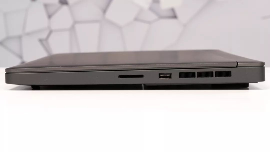 聊一款关注度极高的新品游戏本