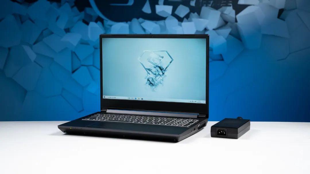 炫龙m7评测 游戏本万人团促销