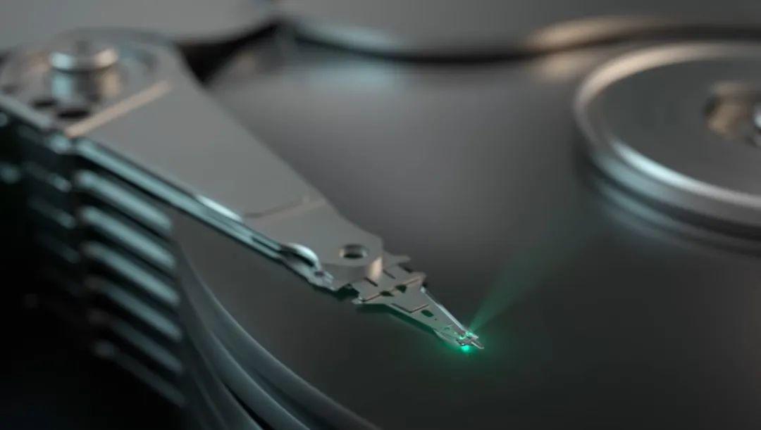 技术成熟:希捷表示将直接推出 24TB HAMR 硬盘
