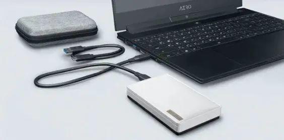 技嘉 VISION 移动固态硬盘国内即将上市:USB 3.2 Gen2*2接口